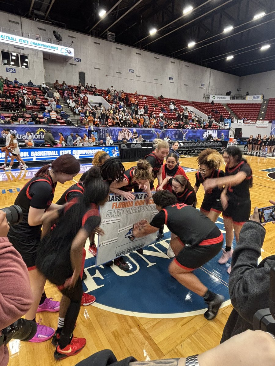 Bdale Athletics (@bdaleathleticbc) on Twitter photo Bulls win 50-39 and advance to the State Championship Saturday at 3! 🤘<a href="/BloomingdaleSHS/">Bloomingdale SHS</a> Bulls win 50-39 and advance to the State Championship Saturday at 3! 🤘<a href="/BloomingdaleSHS/">Bloomingdale SHS</a>