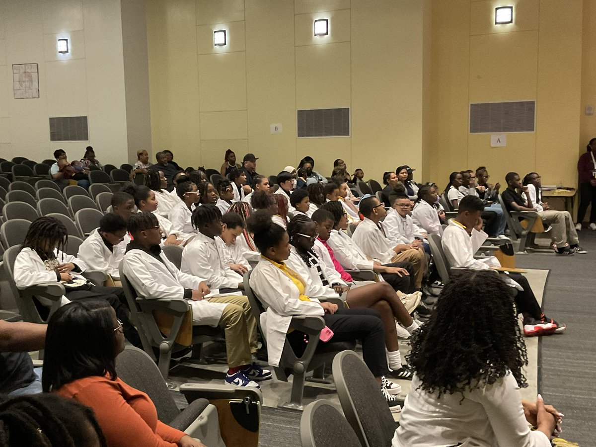 Crawford W. Long Middle School tweet media