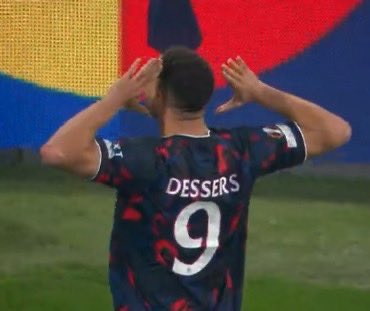 Allahım çıldırıyorum 😂😂😂👇

#FBvRFC
Fenerbahçe - Rangers FC