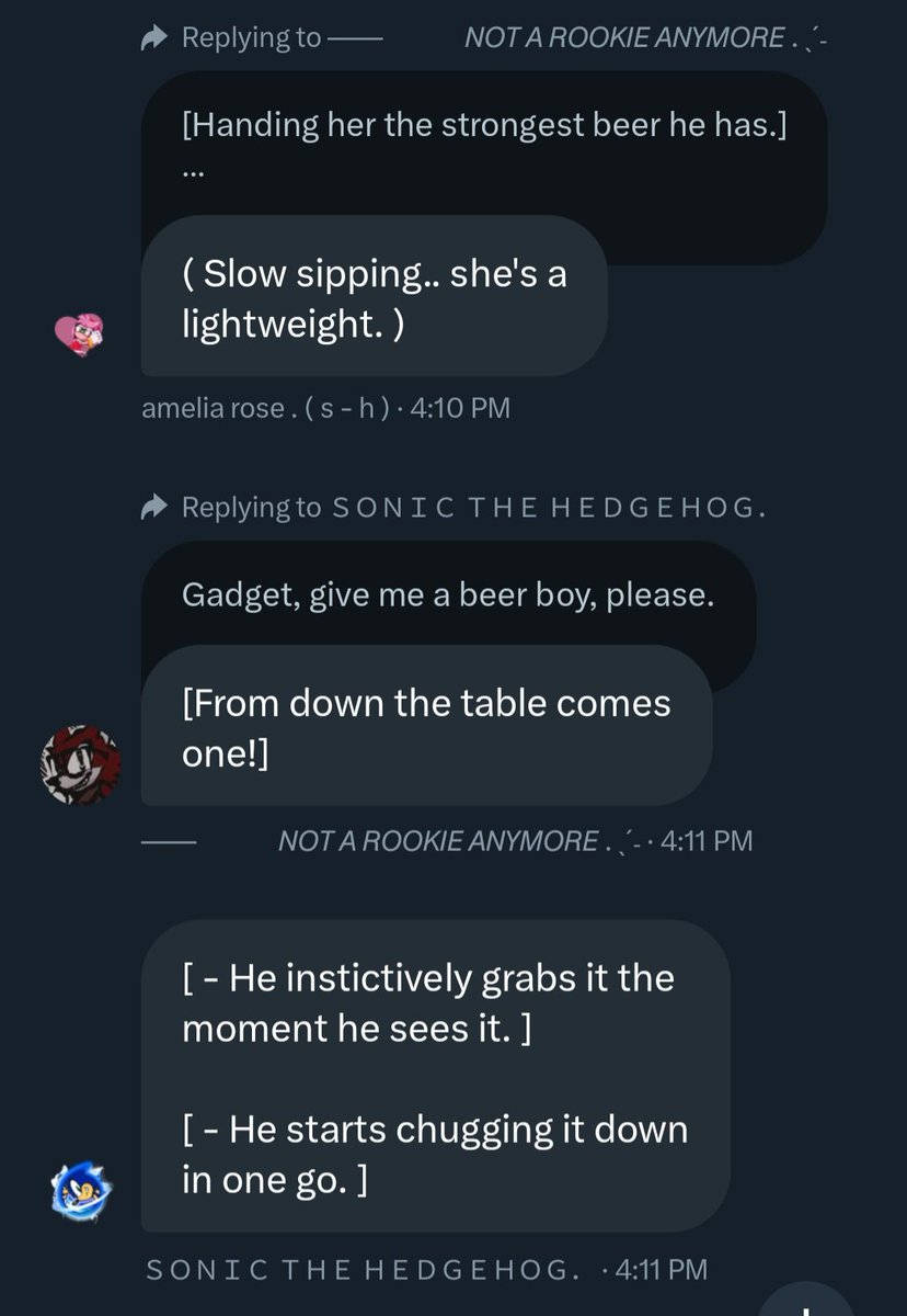 KlNGACORN's tweet image. #CHAOSUNITY

they&apos;re all drinking . .