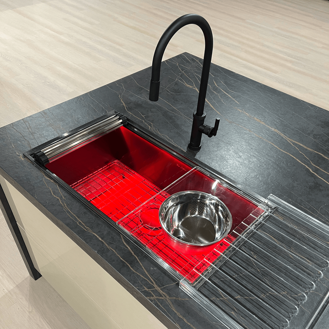 KBIS's tweet photo. Big congrats to the Best Of KBIS winners in the Style Statement: Kitchen category!

🥇 Gold: Vera Deluxe Workstation Kitchen Sink by #TopZero
🥈 Silver: Billet Kitchen Faucet Collection by @kohler

Sponsored by Luxe Interiors + Design
@luxemagazine @thenkba

📷: Emerald/KBIS https://t.co/JZK5v3KLkP