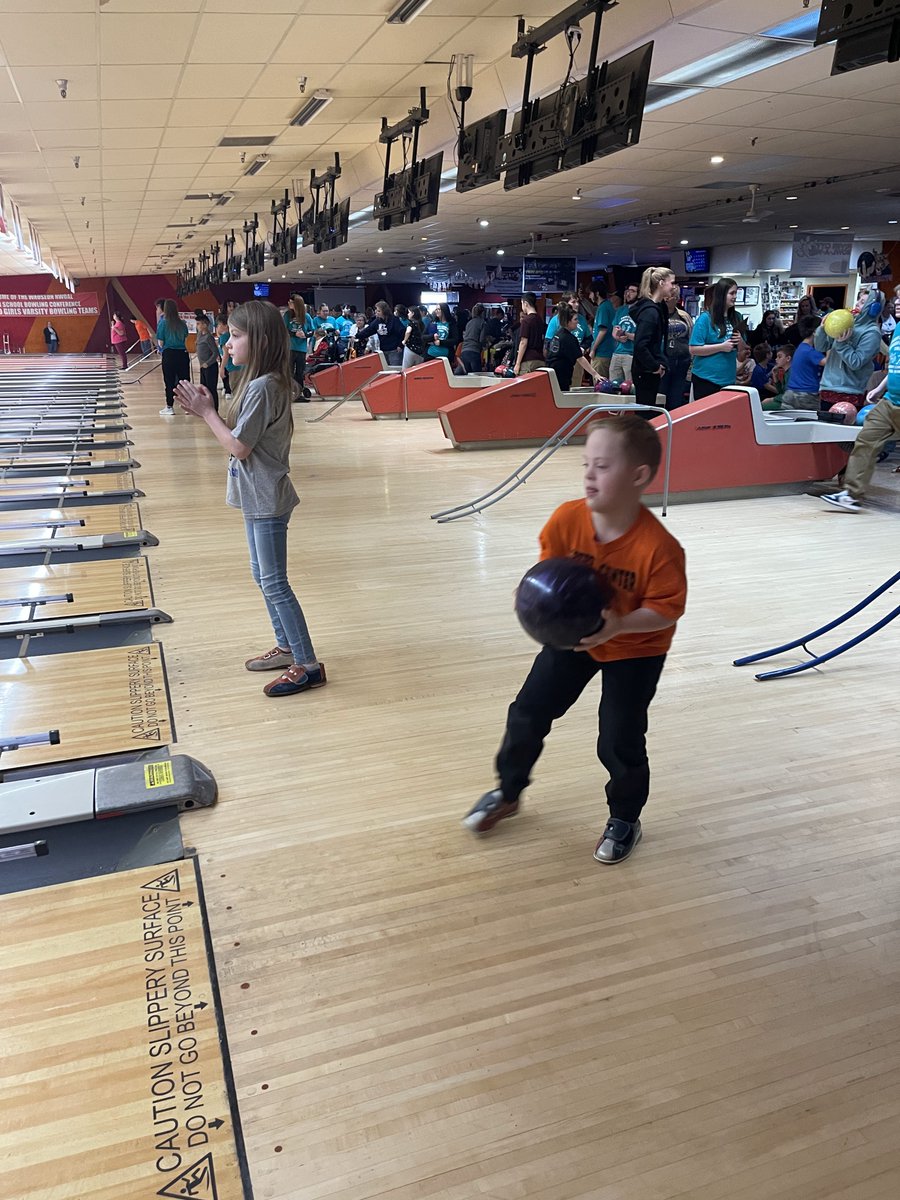 LC_Tigers's tweet photo. What a great day for several of our elementary and middle school students! They recently attended the Special Olympics bowling tournament and had a blast! #positivelylc https://t.co/CmVEcOaO8N