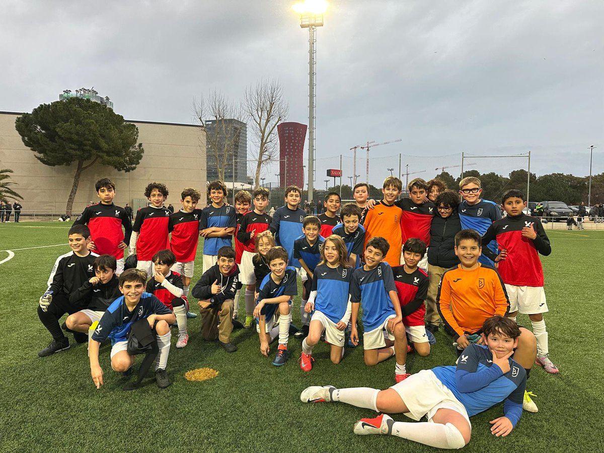 Club Balandrau (@clubbalandrau) on Twitter photo Gran derbi de nuestros equipos de 5º de primaria, buen ambiente y deportividad. ¡Enhorabuena a ambos equipos!
<a href="/xaloc_edu/">Col·legi Xaloc</a> Gran derbi de nuestros equipos de 5º de primaria, buen ambiente y deportividad. ¡Enhorabuena a ambos equipos!
<a href="/xaloc_edu/">Col·legi Xaloc</a>