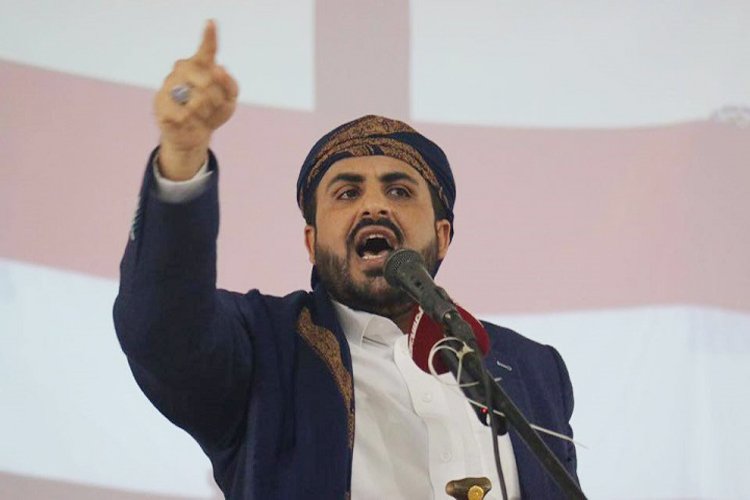 #لوفدنا_المفاوض
لاتهنوا فبفضل الله
البنادق تخط اقلامكم
والقذايف تسند ماتكتبوة
والالغام برية وبحريةصفحاتكم
والصواريخ البالستية حبركم الحيدري
والطائرات المسيرة تواقيعكم
وإخوتكم رجال الله بالجبهات
سهولها جبالها بحرها ورملها
وشعبكم الحر الأبي معكم لفرض #إرادة_العزة_اليمانية✌#صنعاء