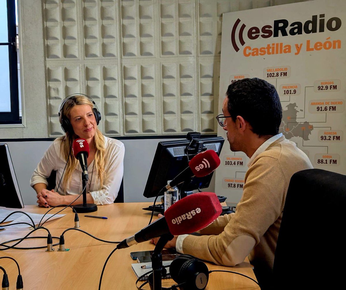 esRadio CyL (@esradio_cyl) on Twitter photo 📻 Vuelve a escuchar #ValorEmpresarial en #EsRadioCyL, con Tamara Hernández y <a href="/fcarreracastro/">Florencio Carrera</a>.
🔹 Hoy, con un dulce sabor. Hemos charlado con Ángel Amador, director de Marketing y Comunicación de <a href="/chocolatestrapa/">Chocolates Trapa</a>
🎙️ esradiocastillayleon.es/castilla-y-leo… 📻 Vuelve a escuchar #ValorEmpresarial en #EsRadioCyL, con Tamara Hernández y <a href="/fcarreracastro/">Florencio Carrera</a>.
🔹 Hoy, con un dulce sabor. Hemos charlado con Ángel Amador, director de Marketing y Comunicación de <a href="/chocolatestrapa/">Chocolates Trapa</a>
🎙️ esradiocastillayleon.es/castilla-y-leo…