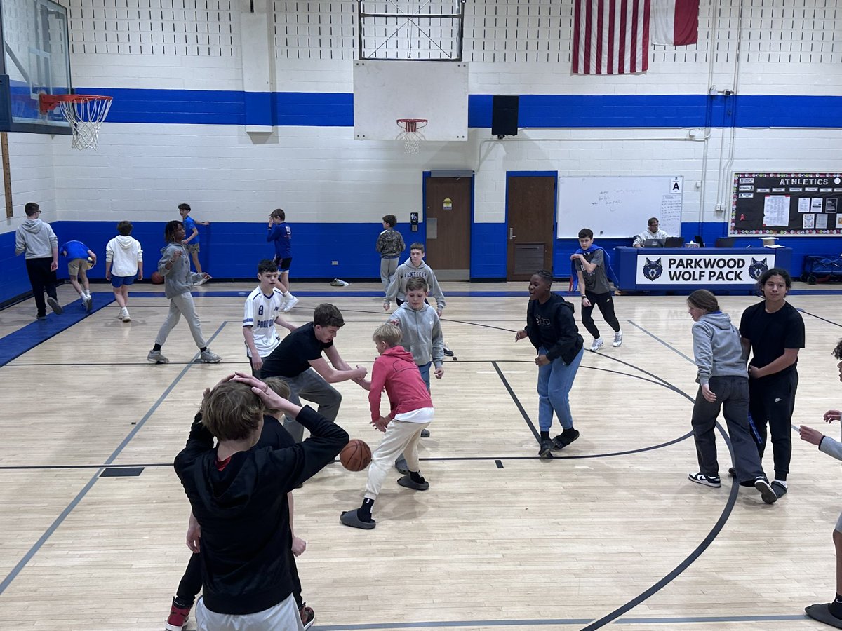 Parkwood Middle School (@parkwoodmsnc) on Twitter photo 7th grade students who had A and A/B honor roll in the first semester were honored today! So proud of our students. <a href="/AGHoulihan/">Andrew G. Houlihan</a> 7th grade students who had A and A/B honor roll in the first semester were honored today! So proud of our students. <a href="/AGHoulihan/">Andrew G. Houlihan</a>