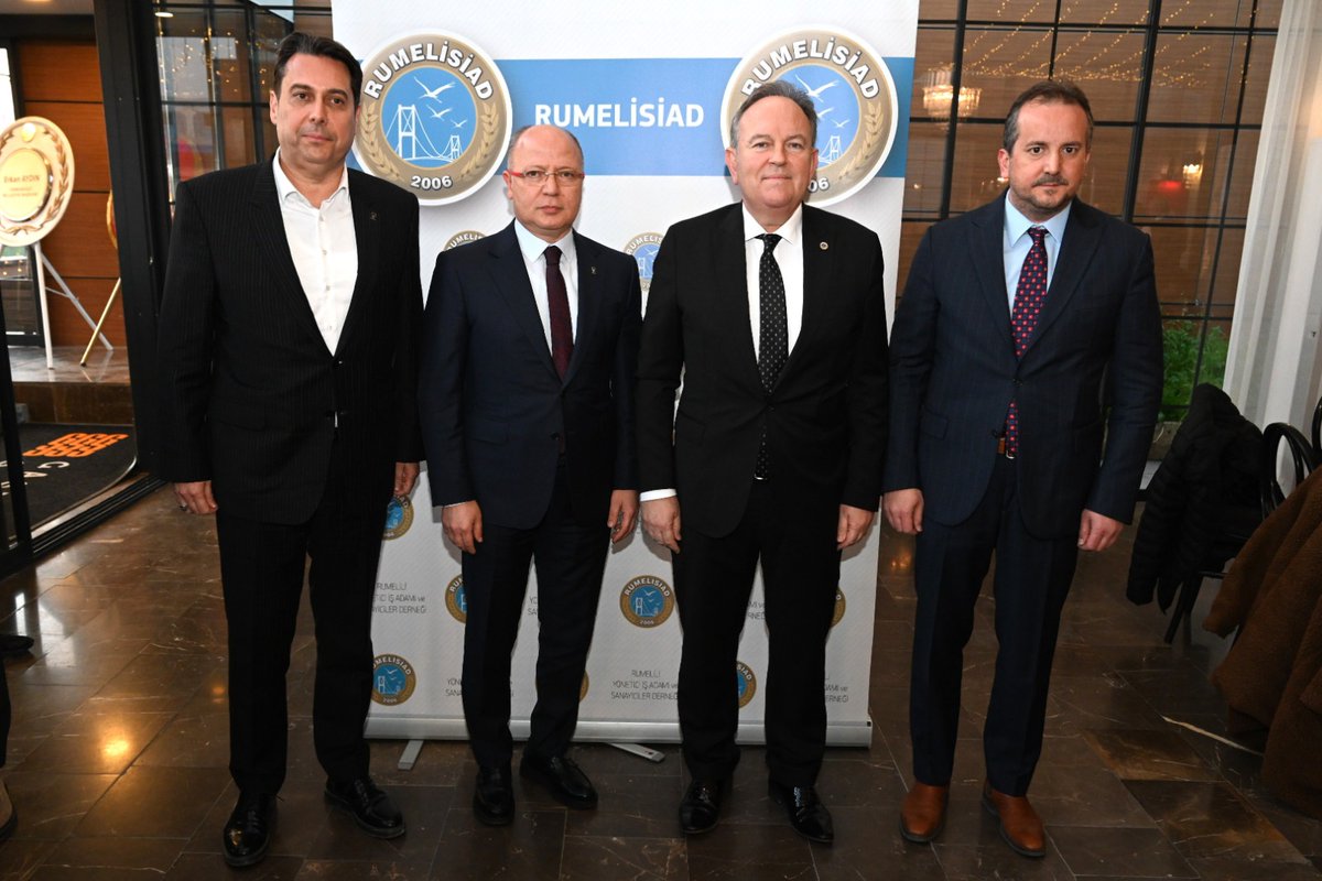 davutgurkan's tweet photo. RUMELİSİAD’ın geleneksel olarak düzenlediği Rumeli Buluşmalarının 102.’sini iftar sofrasında dostlarımızla gerçekleştirdik.

Bursa'mızın ve ülkemizin Balkan coğrafyası ile olan kültürel ve ekonomik bağlarının güçlenmesine önemli katkılar sağlayan tüm RUMELİSİAD camiasına teşekkürlerimi sunuyorum.

#GönülSofrası
