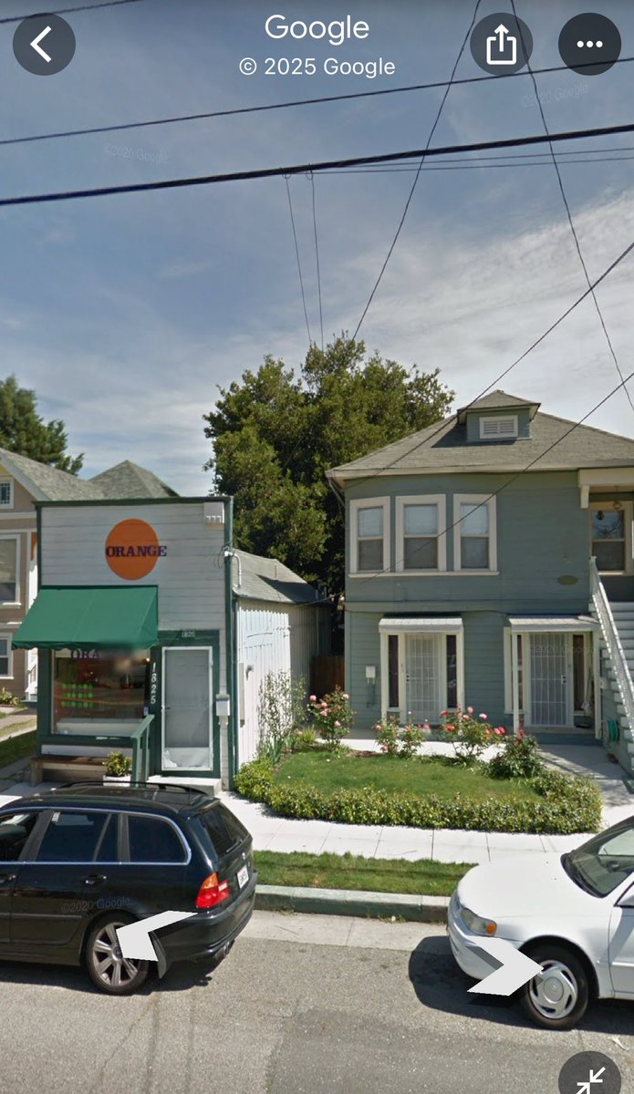BrettSeely's tweet photo. @CompletedStreet Reminds me of Wild Rose, Alameda CA https://t.co/Ba3Wzz5t4p