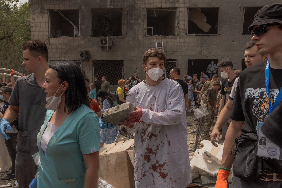 Roman Pilipey (@romanpilipey) on Twitter photo Thank you, NPPA, for this recognition of my work and another chance to remind the world about the ongoing Russian war in Ukraine, to show what people here endure every day - constant air attacks, injuries and death, destruction, and displacements.
<a href="/AFP/">AFP News Agency</a>
bop.nppa.org/2025/ Thank you, NPPA, for this recognition of my work and another chance to remind the world about the ongoing Russian war in Ukraine, to show what people here endure every day - constant air attacks, injuries and death, destruction, and displacements.
<a href="/AFP/">AFP News Agency</a>
bop.nppa.org/2025/