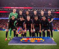 Tinc un problema, no puc suportar veure cap partit de Futbol que no sigui el Barça, em fa gaudir molt i el nivell de espectacle es al.lucinant, per veure el Barça val la pena pagar, la resta RM inclos es molt aburrit.