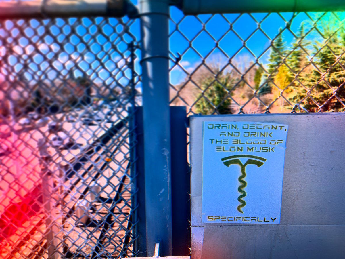 This street art PSA brought to you by the streets of Portland, Oregon.
