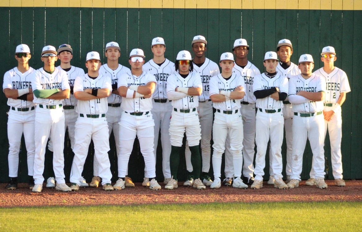 Q Felder (@mister_cue_) on Twitter photo Wow !! Some good baseball and coaching going on in <a href="/IowaColonyHS/">IowaColonyHS</a>
Just witnessed 6 home runs by 5 Different players at just the top of the 5th
<a href="/IC_PioneerBsb/">Iowa Colony Baseball</a> leading Dulles 14-2
<a href="/ICHSBOOSTER/">Iowa Colony HS Athletic Booster Club 🏈🏐📣🏀⚾️⚽️</a>
<a href="/ICHS_Sports/">Iowa Colony High School Athletics</a> Wow !! Some good baseball and coaching going on in <a href="/IowaColonyHS/">IowaColonyHS</a>
Just witnessed 6 home runs by 5 Different players at just the top of the 5th
<a href="/IC_PioneerBsb/">Iowa Colony Baseball</a> leading Dulles 14-2
<a href="/ICHSBOOSTER/">Iowa Colony HS Athletic Booster Club 🏈🏐📣🏀⚾️⚽️</a>
<a href="/ICHS_Sports/">Iowa Colony High School Athletics</a>
