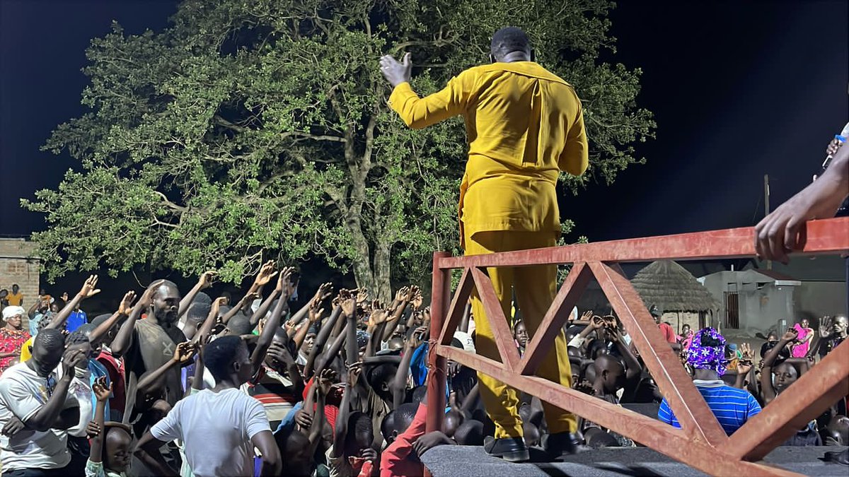 Decodiuganda's tweet photo. Glory to God! 105 Souls Won on the First Day of the Abarilela Crusade! 
What a powerful move of God on the first day of the crusade in Abarilela! We rejoice as 105 souls have surrendered to Christ, experiencing His love and transformation.
#AbarilelaCrusade #105SoulsForChrist https://t.co/lHQWsLBe0Y