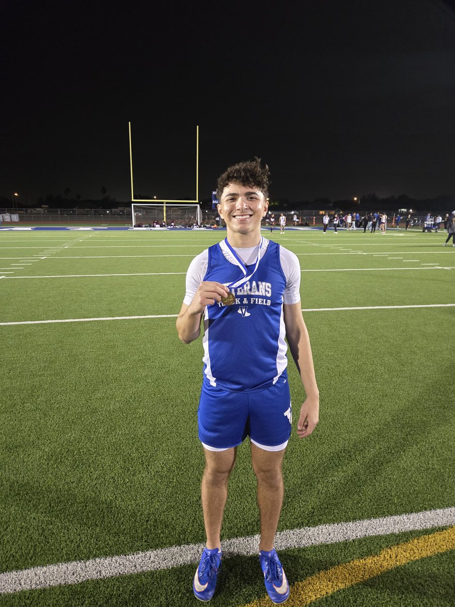 Medal winners from tonight’s sub-varsity track meet on campus!!!
#weruntrack