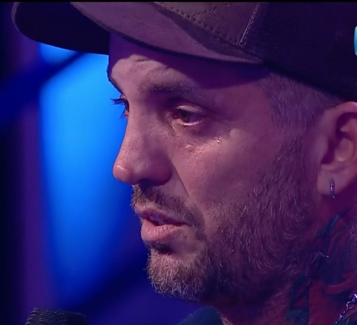 poxelse's tweet image. posta me dió mucha pena verlo a reverdito pidiendo en el tv si alguien puede darle un laburo y que agarra cualquier cosa con tal de salir adelante