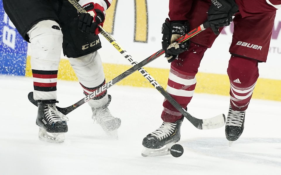 Minnesota Hockey Hub (@hockeyhub) on Twitter photo Final spot in 2A semis at stake when <a href="/EHShornetsnest/">Edina Boys Hockey (EHS)</a> faces <a href="/rhs_boyshockey/">Rogers Royals Hockey</a>. Get live scoring updates & stats on <a href="/hockeyhub/">Minnesota Hockey Hub</a>. Live blog from X: tinyurl.com/h8db3x3e #MSHSL #Hornets #MNhighschoolsports #BoysHockey #MNPrepSports mnhockeyhub.com/news_article/s… #TheTourney25 #RoyalPride Final spot in 2A semis at stake when <a href="/EHShornetsnest/">Edina Boys Hockey (EHS)</a> faces <a href="/rhs_boyshockey/">Rogers Royals Hockey</a>. Get live scoring updates & stats on <a href="/hockeyhub/">Minnesota Hockey Hub</a>. Live blog from X: tinyurl.com/h8db3x3e #MSHSL #Hornets #MNhighschoolsports #BoysHockey #MNPrepSports mnhockeyhub.com/news_article/s… #TheTourney25 #RoyalPride