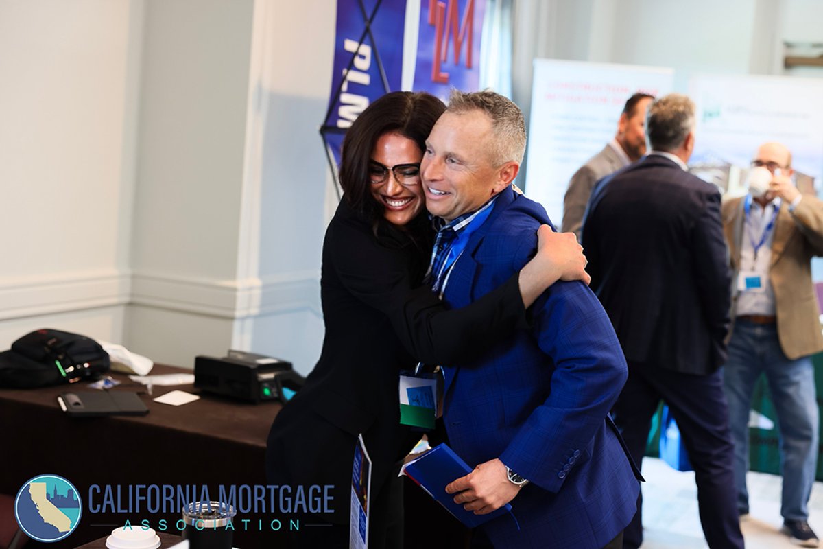 dossdocs's tweet image. Look who Aletha Nelson ran into at #CMAConference—our amazing customer Bodhi Kraus, Broker at Empower Capital Group! So great to catch up with industry pros like Bodhi, who trust Doss Docs to keep their deals moving. hubs.li/Q039R_X50

#LoanDocs #EmpowerCapitalGroup