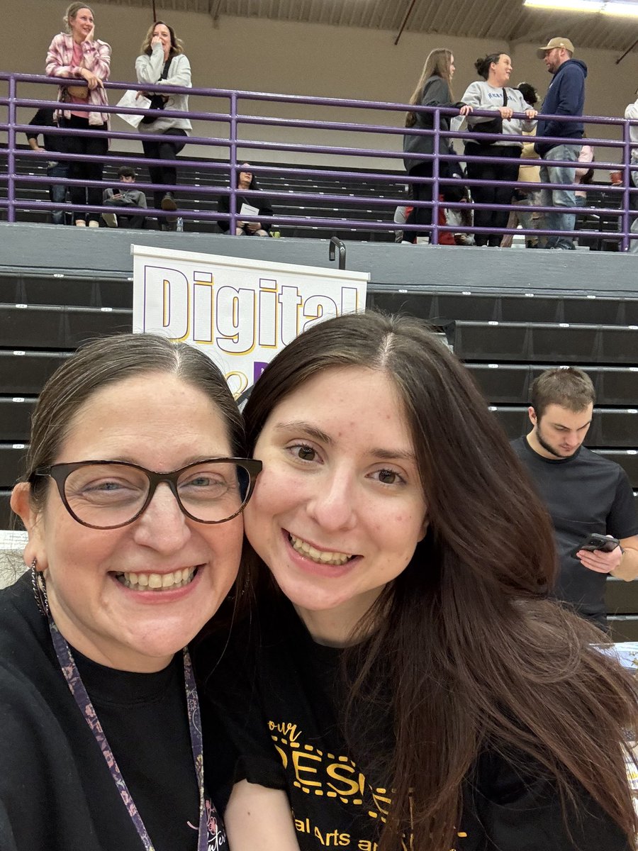 Carrie Ott tweet media