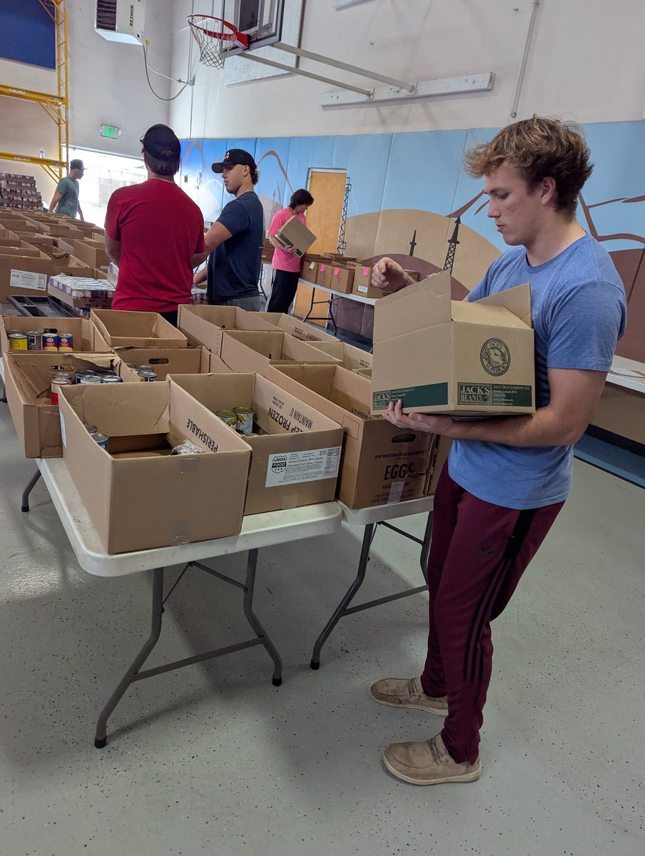 Justin Berna tweet media