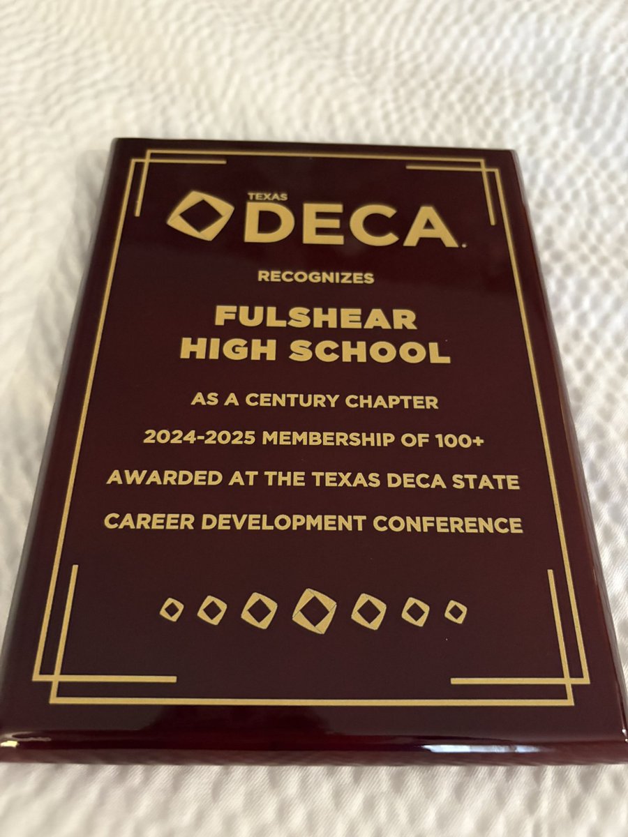 FULSHEAR_DECA's tweet photo. @DECAInc Just arrived for state DECA competition and conference! Let’s roll Fulshear High School!!! Good luck to all LCISD students competing from Fulshear, Foster, George Ranch, and Lamar!!!! https://t.co/gz7XeHqTBq