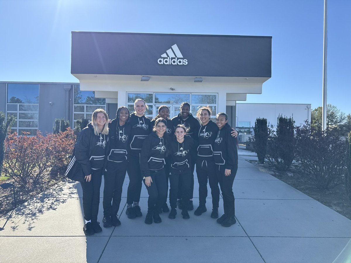 UNCP Women's Basketball (@uncp_wbb) on Twitter photo Three Stripe Life!!!
Thanks for letting us stop by the employee store today on our trip!
<a href="/BrooksJLCo/">Brooks Edwards</a> <a href="/JohnsonLambe/">Johnson Lambe Sporting Goods</a> <a href="/adidasUS/">adidas</a>
#BraveNation Three Stripe Life!!!
Thanks for letting us stop by the employee store today on our trip!
<a href="/BrooksJLCo/">Brooks Edwards</a> <a href="/JohnsonLambe/">Johnson Lambe Sporting Goods</a> <a href="/adidasUS/">adidas</a>
#BraveNation