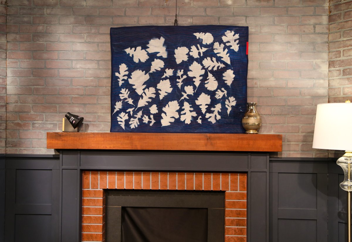 DonnybrookStl's tweet image. We&apos;ve got new art in the #DonnybrookSTL studio tonight from Melissa Bauer!

See more of her work here: bit.ly/3DmWJYs.

Would you like to see your art featured on the show next? Submit pictures of your work to donnybrook@ninepbs.org

#STLart