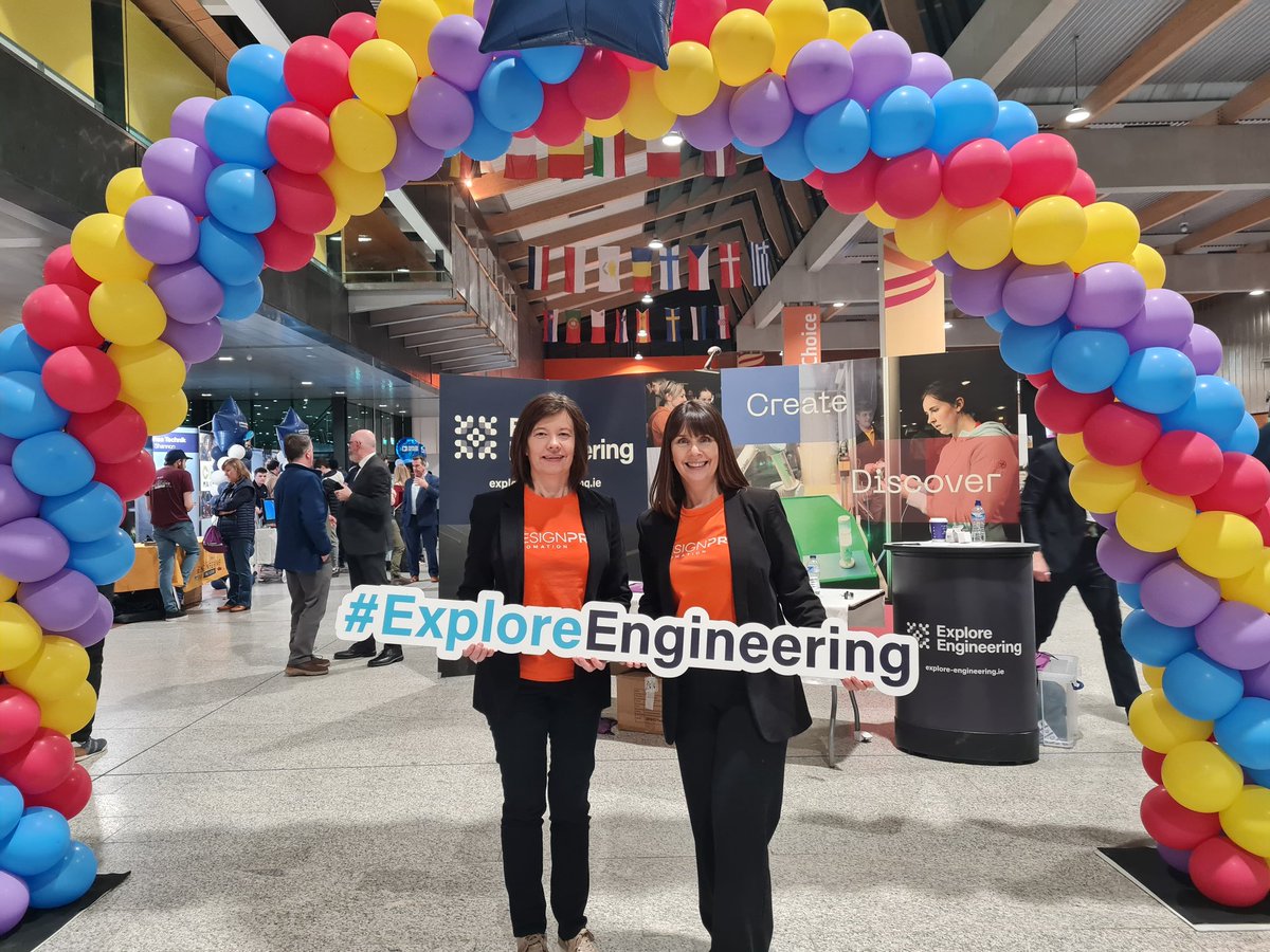 DesignProLtd's tweet image. Congratulations on your 10 year anniversary @explore_eng team. We're proud to be part of a decade of inspiring the next generation of engineers in the Mid-West, what a great achievement 👏 #milestone #10years #engineeringcareers #exploreengineering #designpro