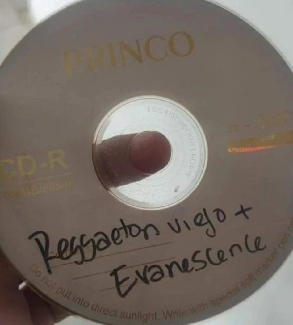 susu 👻 tweet media