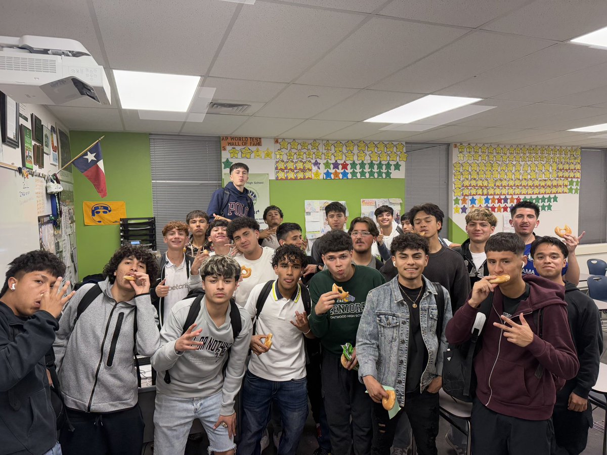 Another brother celebrating a birthday, jacob lopez “canelo” 3 sport athlete and band member. God Bless and wish you many more. We ready for senior night tomorrow. 🍩