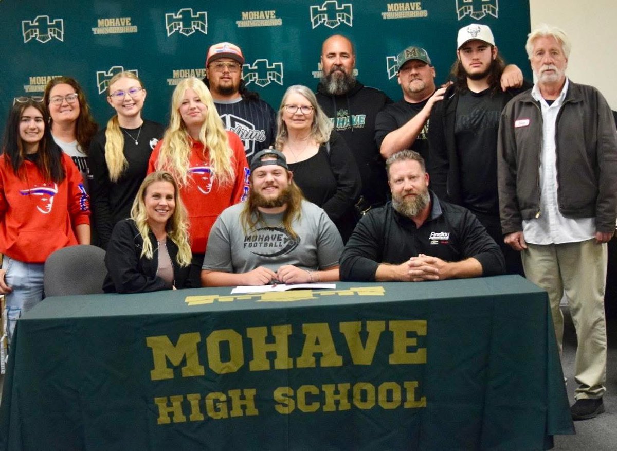 Benjamin Pollock (@benjaminpollo20) on Twitter photo It’s official ,can’t wait to get to work ! Absolutely amped to be a Titan 🔵⚔️<a href="/WCtitansFB/">Westminster Football</a> <a href="/CoachHardyWRs/">Coach Jaevon Hardy</a> <a href="/coachbenzel/">Scott Benzel</a> <a href="/CoachMundis/">Connor Mundis</a> <a href="/MohaveThunder/">Mohave Thunderbirds</a> It’s official ,can’t wait to get to work ! Absolutely amped to be a Titan 🔵⚔️<a href="/WCtitansFB/">Westminster Football</a> <a href="/CoachHardyWRs/">Coach Jaevon Hardy</a> <a href="/coachbenzel/">Scott Benzel</a> <a href="/CoachMundis/">Connor Mundis</a> <a href="/MohaveThunder/">Mohave Thunderbirds</a>