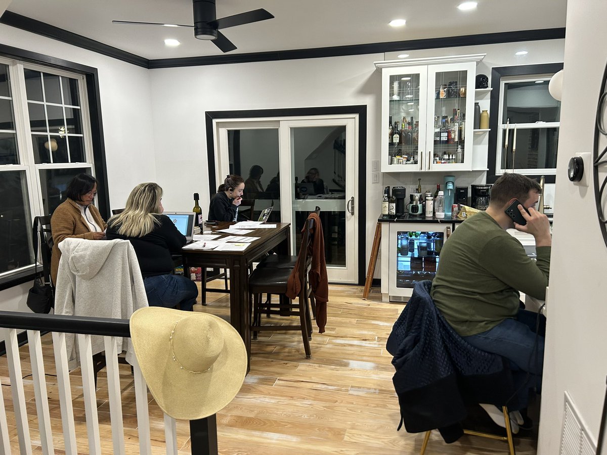 A Thursday in early March we got a room seven volunteers calling with <a href="/WisDems/">Wisconsin Democrats</a> for Susan Crawford for the state Supreme Court!