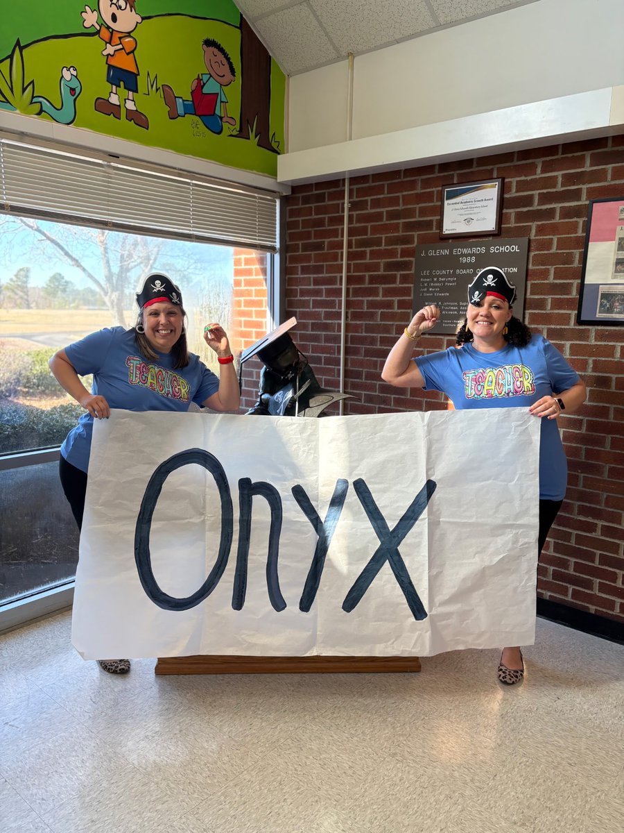Emily Mize (@mize_emily) on Twitter photo Congratulations to our ONYX Pirate Crew for coming on top for the most Pirate Points during Q3! <a href="/JGlennEdwardsES/">J. Glenn Edwards ES</a> 🖤🏴☠️#AllHandsOnDeck #LeadLAP Congratulations to our ONYX Pirate Crew for coming on top for the most Pirate Points during Q3! <a href="/JGlennEdwardsES/">J. Glenn Edwards ES</a> 🖤🏴☠️#AllHandsOnDeck #LeadLAP