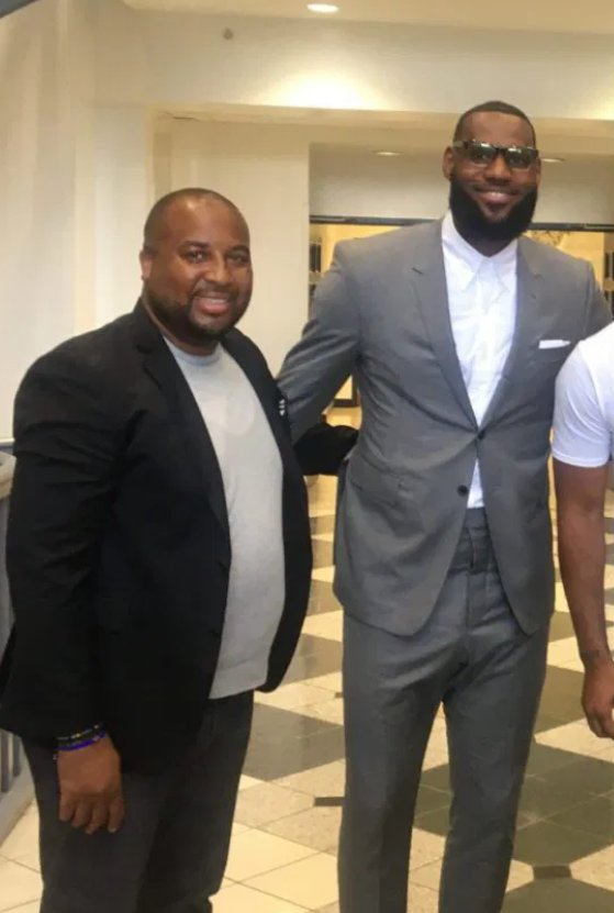 So, we're supposed to believe that this chubby guy on the left, who is Lebron's EVERYTHING GUY, his manager, was caught by FEDs buying metabolism-boosting PEDs FOR HIMSELF and not for his 40yo old boss who has been long suspected by many of juicing?

YEAH RIGHT