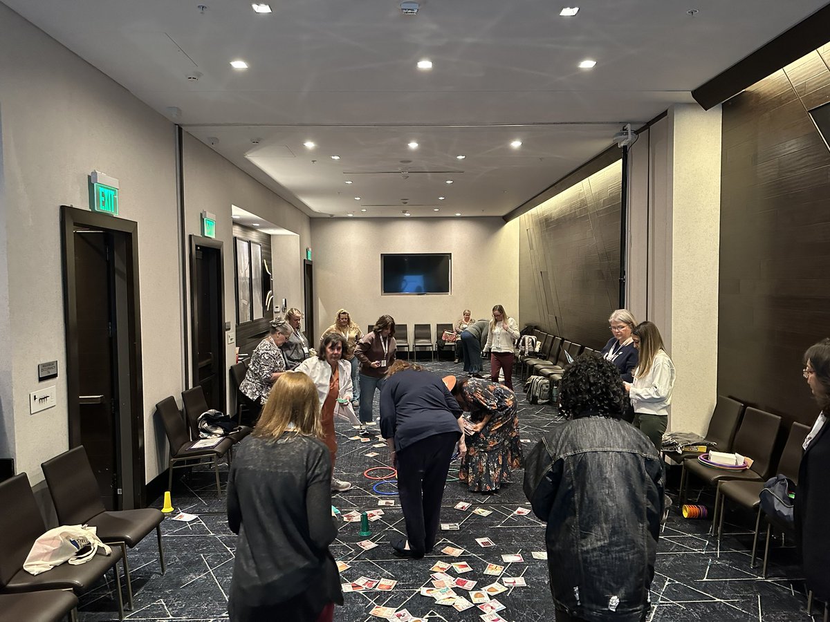 rtmshphysed's tweet image. Thank you Tennessee Coordinated School Health for the opportunity to share #FAB5ELF #BRAINballMini #Nutrition #QPE with amazing ppl. While the activity space was small, that didn’t stop the learning from happening! @SHPhysEd