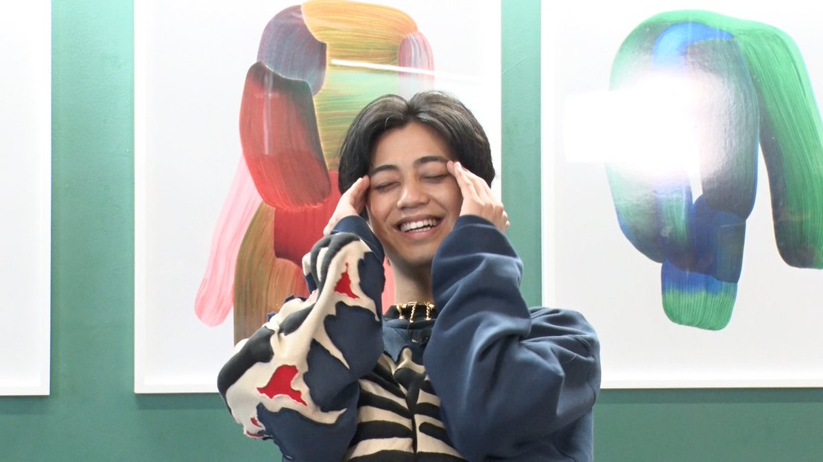 練習の合間なのに 関西弁講座に挑戦💬 ⋆⋅⋆⋅⋆⋆⋅⋆⋅⋆⋆⋅⋆⋅⋆⋆⋅⋆ #髙橋海人 が 相方 #永瀬廉 と話すため関西弁に挑戦👬🏻✊🏻  果たして #KingandPrince の あの名曲を関西弁に変えられるのか!?👑 #二宮和也 3月12日(水)よる8時30分〜 💥#ニノなのに💥