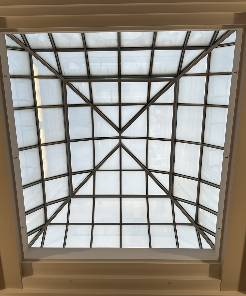 ElevatedBliss's tweet image. Changing things up for Spring:
Moved my asana practice to the afternoon and daily walks right after work.
Very cold &amp;amp; windy today, so I decided to walk in the mall for a change. I don&apos;t go there often so  it was a nice outing and I was protected from the weather.
#PracticeNotes