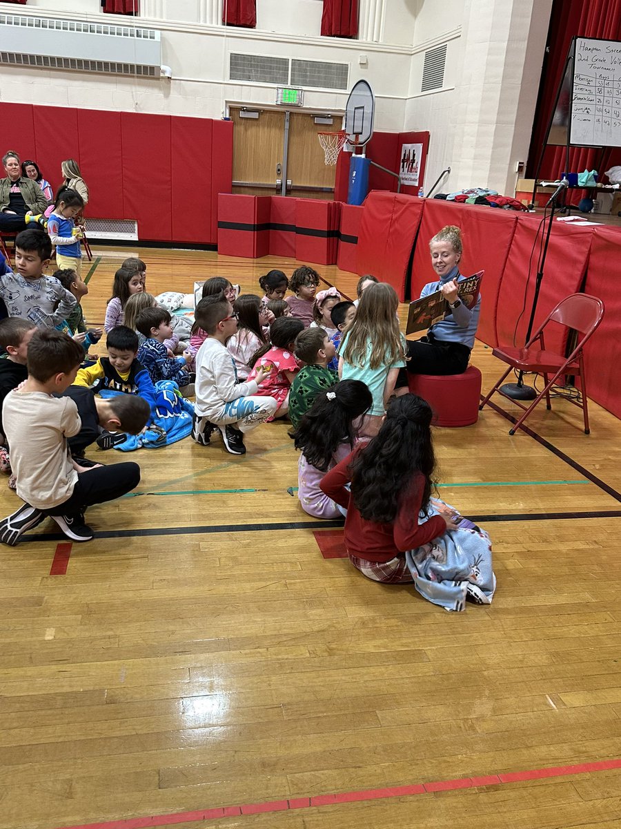 Janine DiLeo (@msdileo) on Twitter photo Family Reading Night was a success! I was so excited to be a mystery reader! Thank you <a href="/hampton_pta/">Hampton Street PTA Mineola</a> for having us 📚🤓<a href="/Hampton_Street/">Hampton Street</a> <a href="/MineolaUFSD/">Mineola UFSD</a> Family Reading Night was a success! I was so excited to be a mystery reader! Thank you <a href="/hampton_pta/">Hampton Street PTA Mineola</a> for having us 📚🤓<a href="/Hampton_Street/">Hampton Street</a> <a href="/MineolaUFSD/">Mineola UFSD</a>