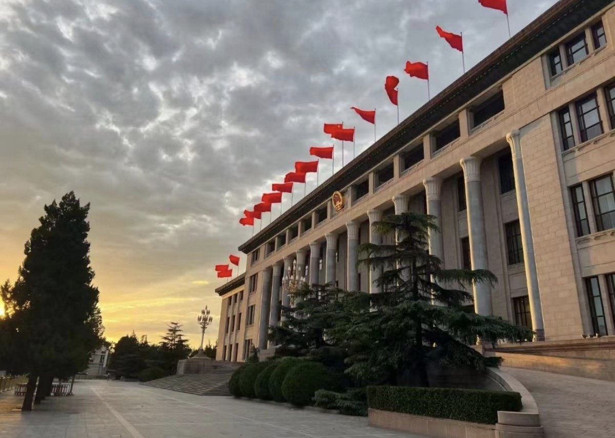 aggie0303's tweet photo. 中国有56个民族，每个民族都有代表参加全国两会，每个声音都值得被听见。 https://t.co/KAEWshsmoO