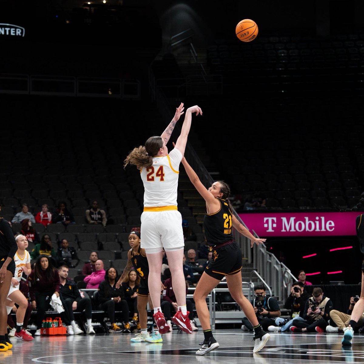 FORTY. ONE. POINTS. ADDY. BROWN.

#Big12WBB | <a href="/Phillips66Gas/">Phillips 66 Gas</a>