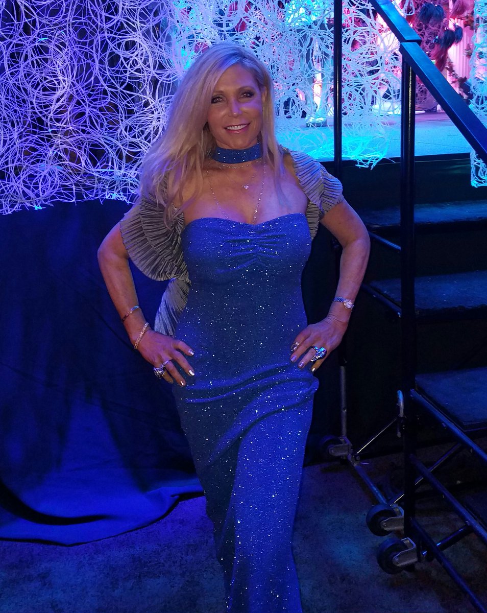 #PamelaBachHasselhoff thank you for being so down to earth. The 2019 Grammy after party was an evening to remember. Rest in peace. 🙏❤️