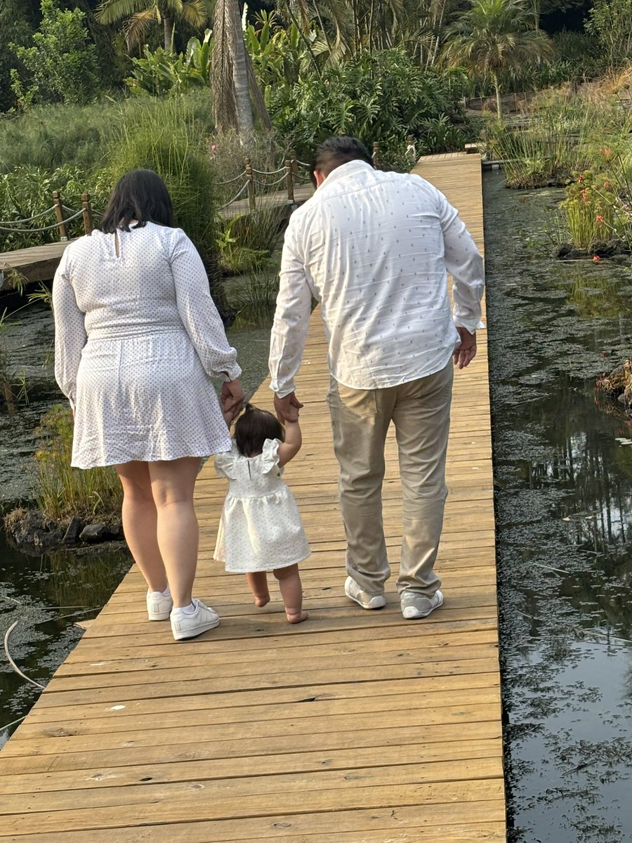 MaleeMaldonado's tweet photo. No estoy en mi peso ideal, estoy cansada pero es el tiempo en el que más me he sentido realizada 🫶🏻 son mi familia soñada 🥹 https://t.co/32GREuKtbh