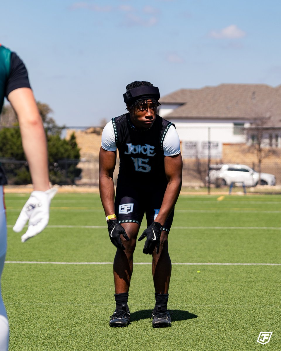 ChampStigall's tweet image. #✌🏽🥤
@juice7v7 @Shaun_Rut 
@BudaHays_FB @coachmarktorres