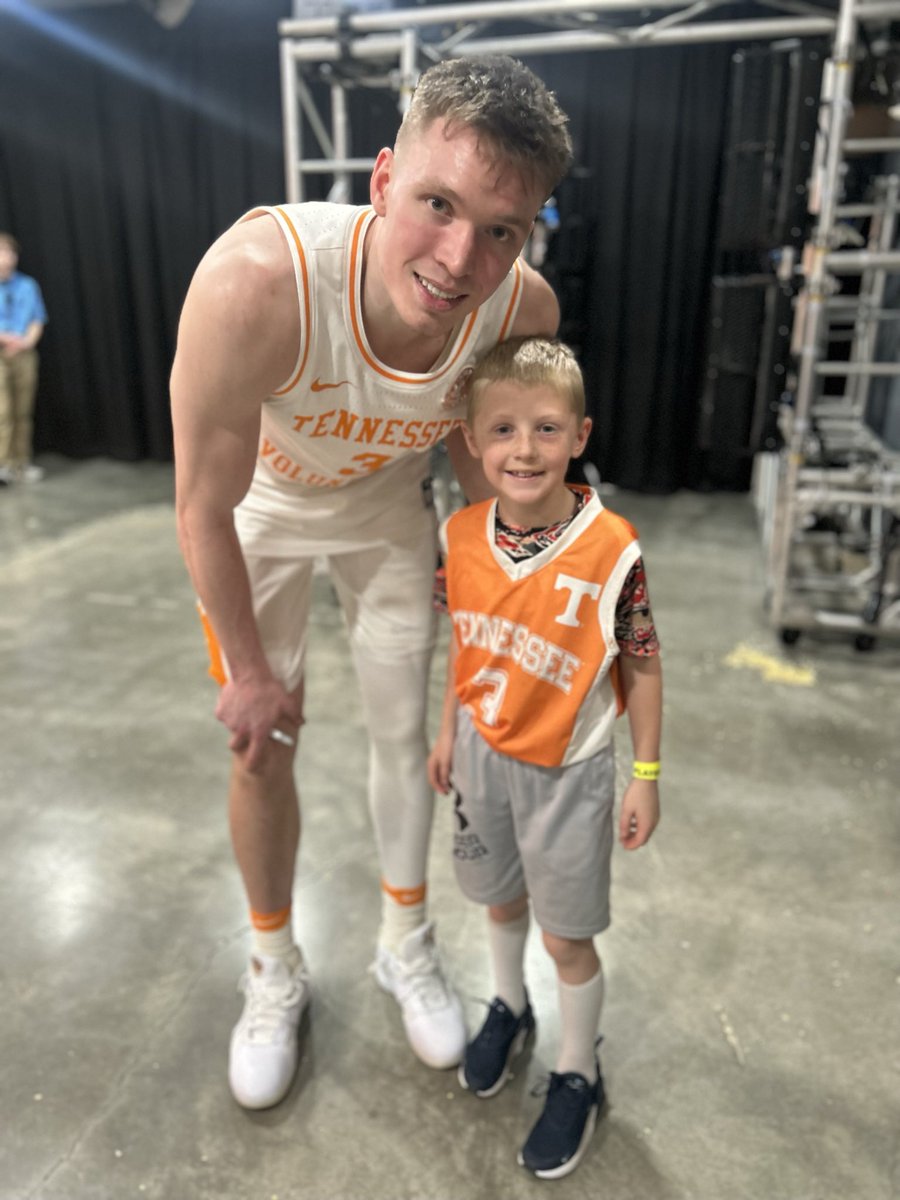 CoryFehringer's tweet image. 🏧 For The FAMILY 

I Love How some things Never Change❤️
#HowWeDO