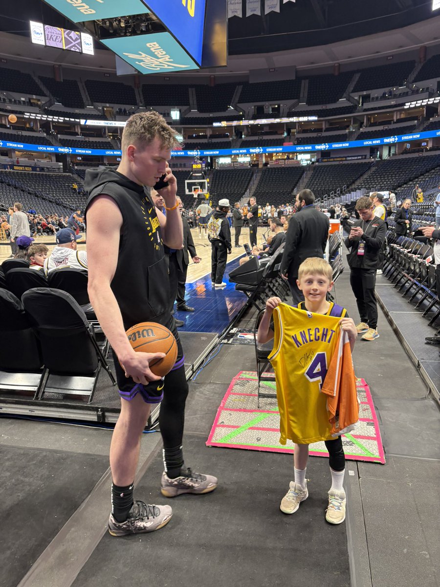 CoryFehringer's tweet image. 🏧 For The FAMILY 

I Love How some things Never Change❤️
#HowWeDO