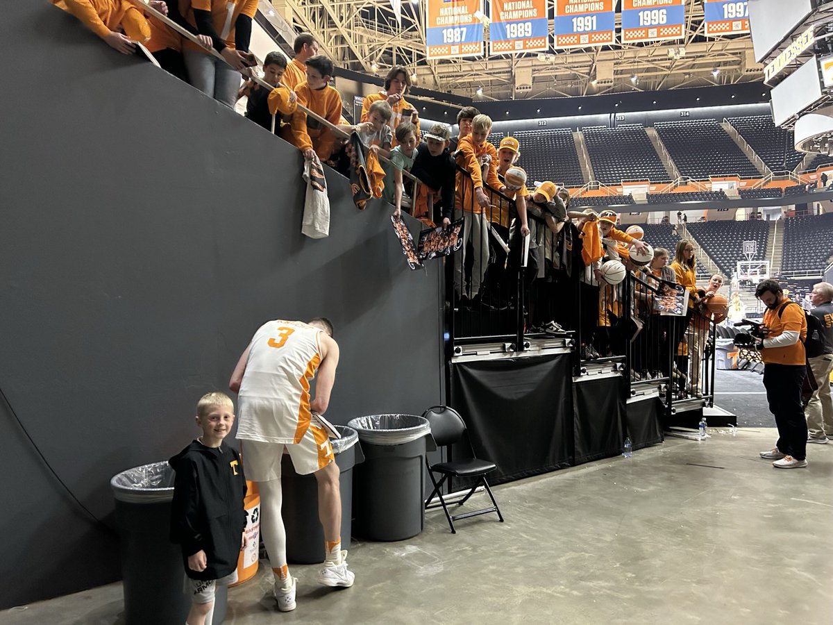 CoryFehringer's tweet image. 🏧 For The FAMILY 

I Love How some things Never Change❤️
#HowWeDO