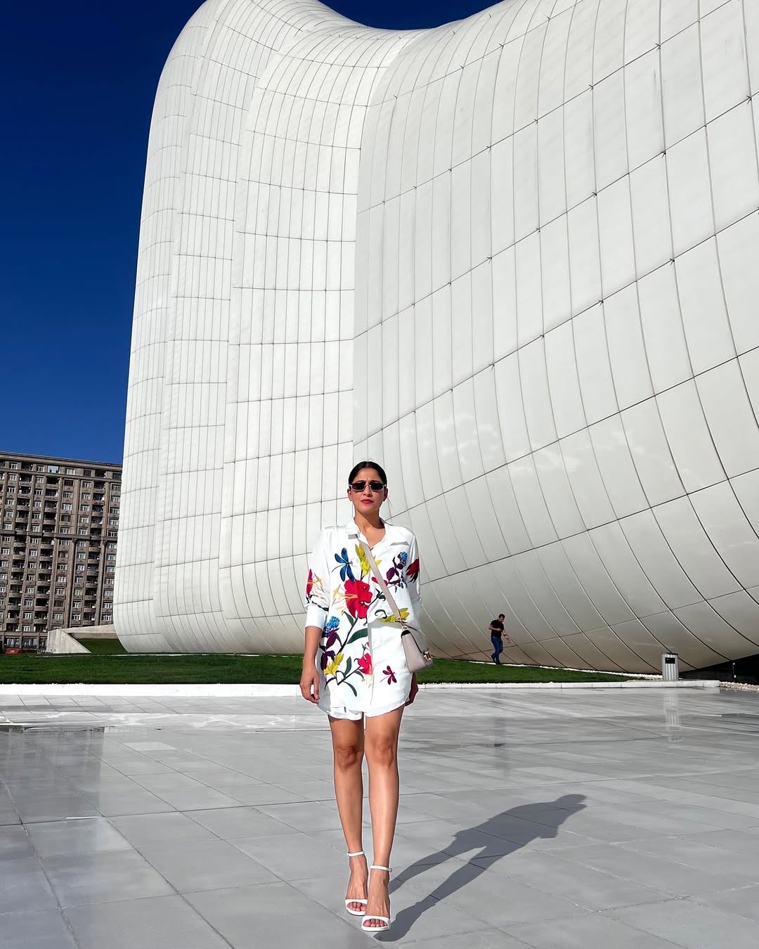 GlZxkeSXgAAyD0c?format=jpg&name=large