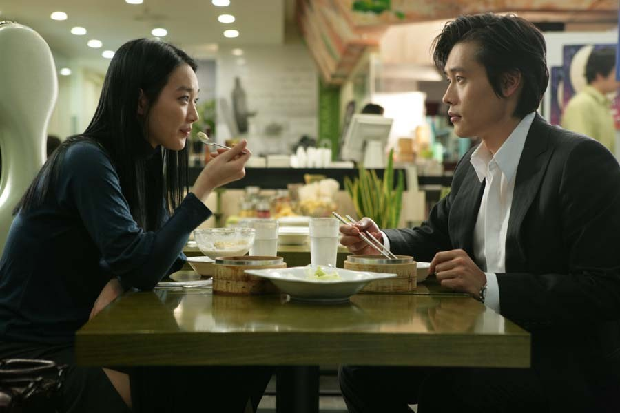 🎬한국 느와르의 걸작 '달콤한 인생'이 20년 만에 재조명받고 있습니다. 2005년 개봉 당시에는 흥행에 실패했지만, 시간이 지나면서 한국 느와르...