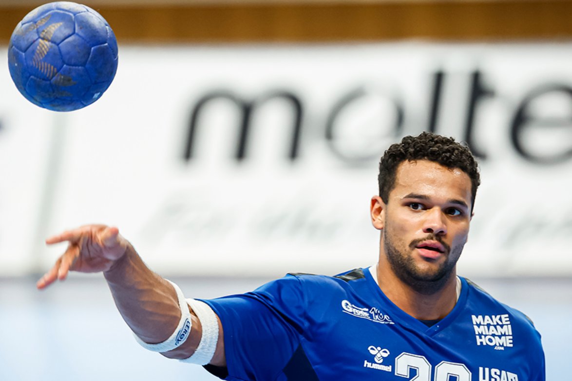 Team Handball News (@teamhandball) on Twitter photo Nice <a href="/ihfhandball/">International Handball Federation</a> profile on USA newcomer, Sigurður Guarino
▶️A feisty player who plays with a lot of energy
▶️Link: ihf.info/media-center/n… Nice <a href="/ihfhandball/">International Handball Federation</a> profile on USA newcomer, Sigurður Guarino
▶️A feisty player who plays with a lot of energy
▶️Link: ihf.info/media-center/n…