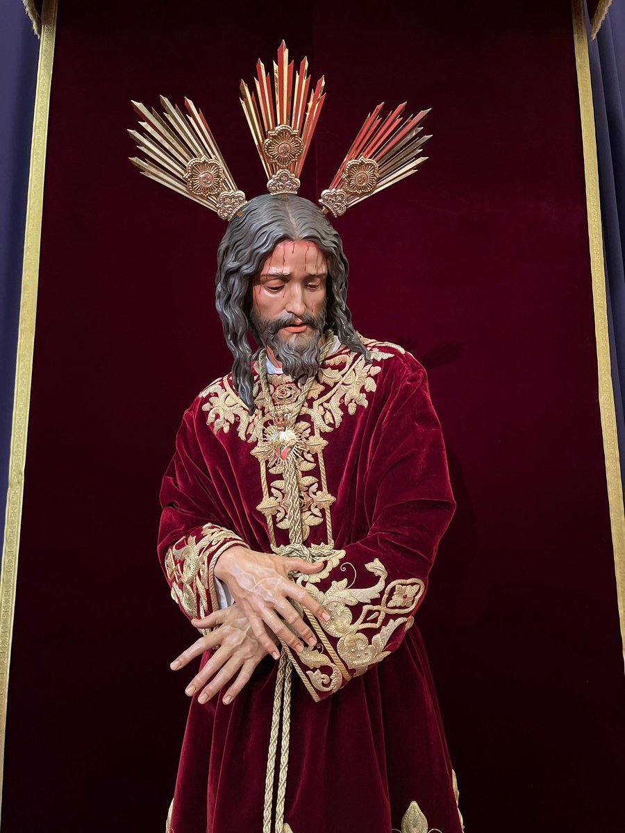 #OremosJuntos | Esta tarde participaremos en el Via Crucis por la Iglesia perseguida y necesitada, a las 18 h en nuestra parroquia de San Patricio.

'Bienaventurados cuando os injurien y os persigan por mi causa. Alegraos y regocijaos vuestra recompensa será grande en los cielos'