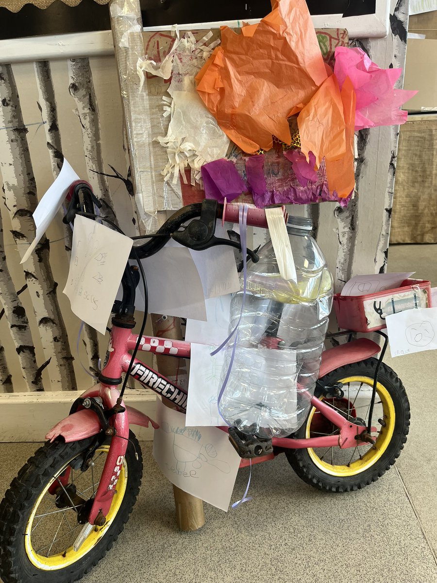 GCPSReception's tweet image. Reception have been reading ‘Mrs. Armitage on Wheels,’ and for British Science Week, we got creative by designing our own amazing bikes, full of exciting changes and adaptations! We then worked together to build our very own bike. @ScienceWeekUK @GreenfieldsCPS